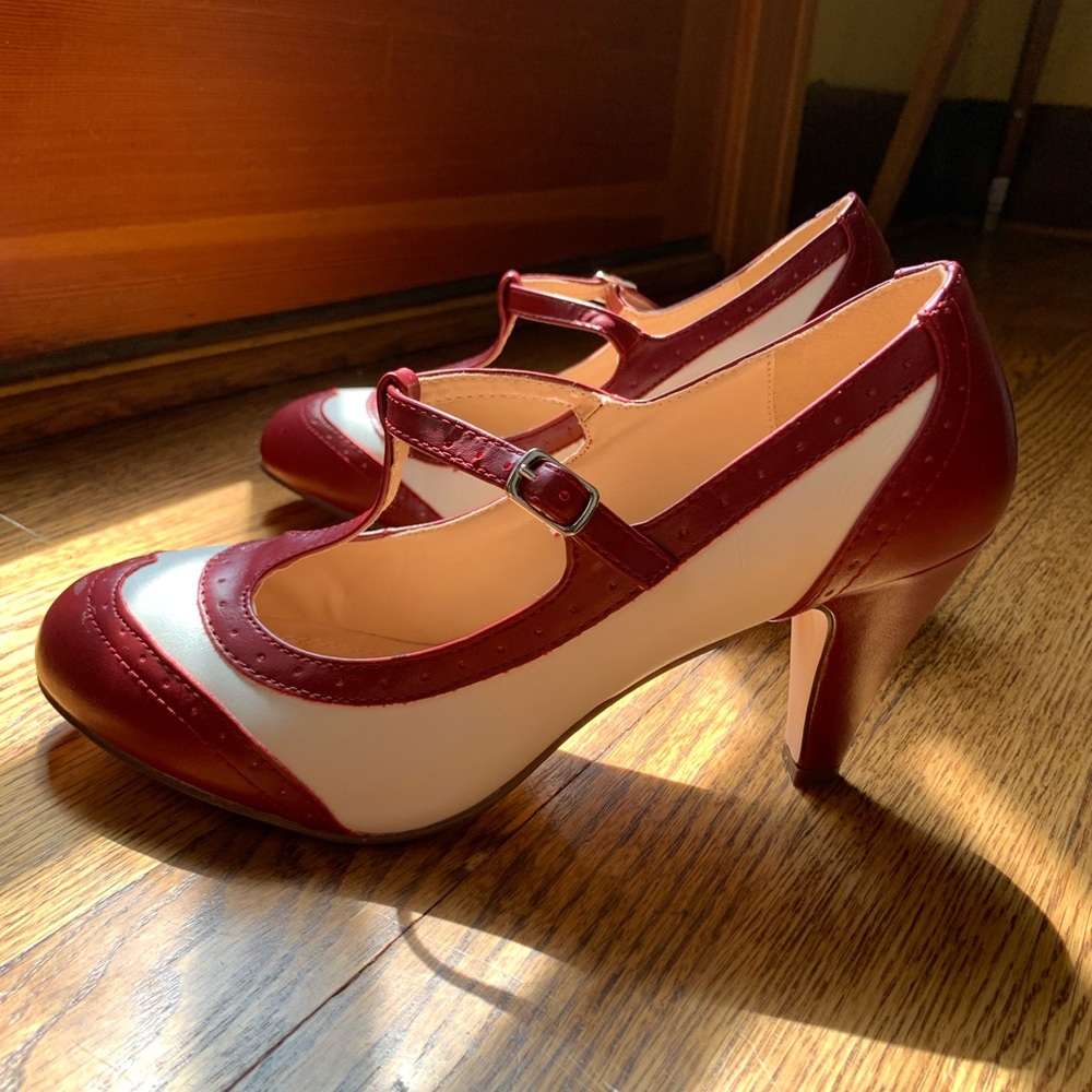 nwot 1950’s inspired t-strap heels